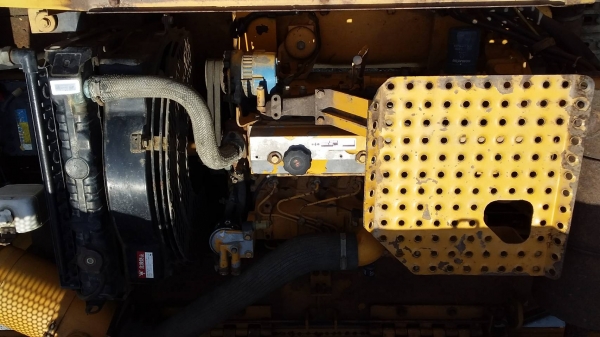 ต้องการขายรถขุดยี่ห้อ KOMATSU-PC120-3รถนอกนำเข้าจากญี่ปุ่น