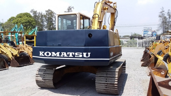 ต้องการขายรถขุดยี่ห้อ KOMATSU-PC120-3รถนอกนำเข้าจากญี่ปุ่น