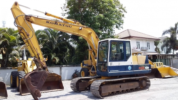ต้องการขายรถขุดยี่ห้อ KOMATSU-PC120-3รถนอกนำเข้าจากญี่ปุ่น