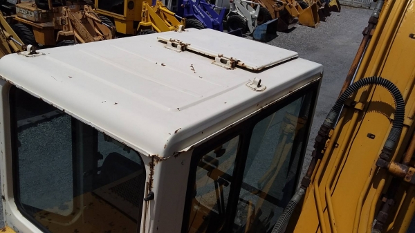 ต้องการขายรถขุดยี่ห้อ KOMATSU-PC120-3รถนอกนำเข้าจากญี่ปุ่น