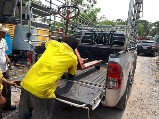 ขอบคุณลูกค้า จากเพชรบุรีมากครับ มาอุดหนุน แฮนด์ลิฟท์ ยกของ ลากของ เก่าญี่ปุ่นแท้ ไปใช้งาน ขอบคุณลูกค้า จากเพชรบุรีมากครับ มาอุดหนุน แฮนด์ลิฟท์ ยกของ ลากของ เก่าญี่ปุ่นแท้ ไปใช้งาน