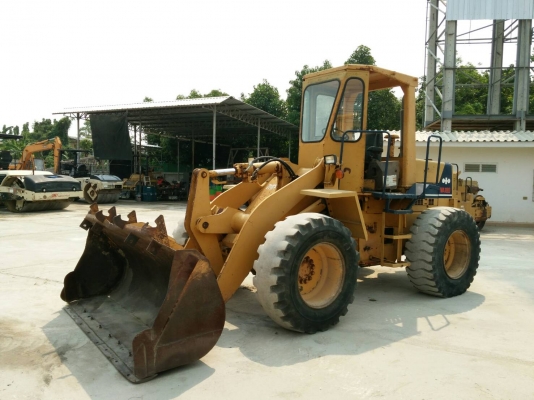 ขายรถตักล้อยาง ยี่ห้อ KOMATSU WA180-1 บุ๋งกี๋ 1.8 คิว นำเข้าจากนอกแท้ 100\% ไม่เคยใช้งานในไทย