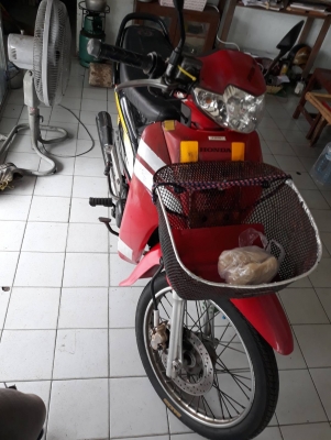 ็Honda wave 100 ปี 46 เล่มโอนภาษี 2ปีกว่า