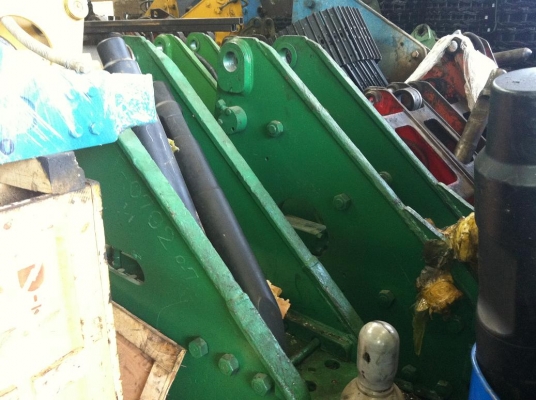 รับติดตั้งและเดินท่อหัวเจาะกระแทก