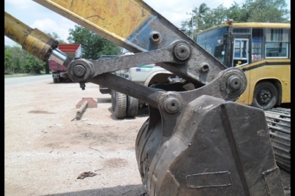 แมคโคร PC 200 รุ่น 3 สภาพสวยๆ