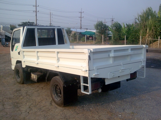 4ล้อ ISUZU NKR / 135HPทะเบียนไม่ติดเวลา 4ล้อ ISUZU NKR / 135HPทะเบียนไม่ติดเวลา