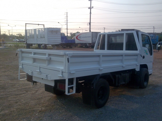 4ล้อ ISUZU NKR / 135HPทะเบียนไม่ติดเวลา 4ล้อ ISUZU NKR / 135HPทะเบียนไม่ติดเวลา