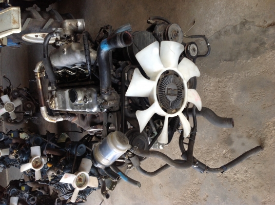 ขายเครื่อง ISUZU เก่าญี่ปุ่นรุ่น 4JG2. 3100 cc พร้อมเกียร์ สภาพสวยมากยังไม่เคยใช้งานในไทย