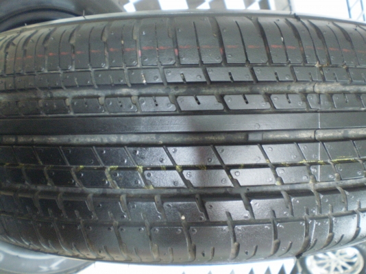 ขายยางป้ายแดง 175 65 15 บริสโตน