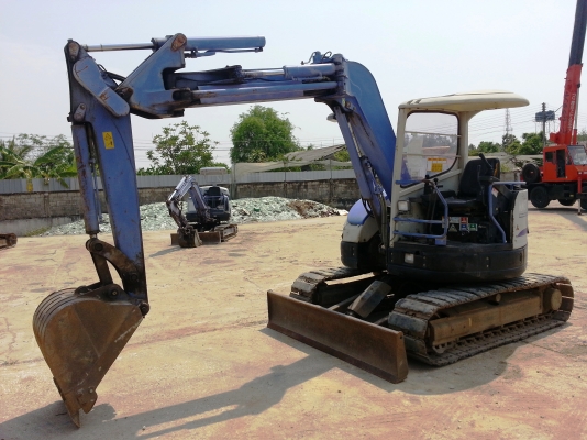 ขายด่วน..รถแบคโฮ MITSUBISHI MM57 SR รถสวย เก่าญี่ปุ่น มีใบอินวอยล์.