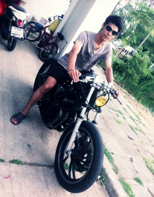 ขาย xj 400 แต่งbobber โหดๆ