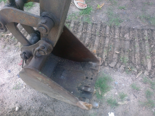 ขายแบคโฮเล็กPC28UU ใช้งานได้ดีไวราคาถูกๆ