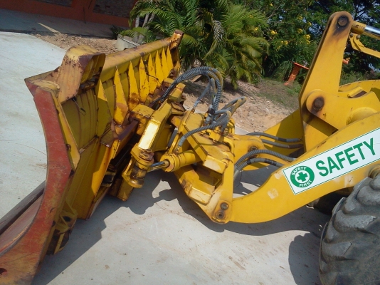 ใบมีดดัน ขนาดใหญ่