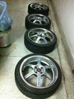 ล้อแนวRacing ขอบ17 4รู100 "Lenso"แท้