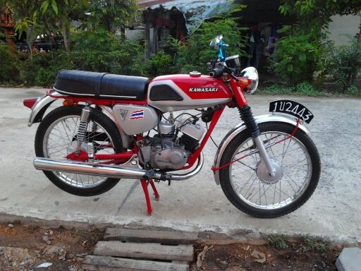 ขายคาวาซากิหายาก สวย สวย เครื่องดี ระบบไฟดี มีทะเบียน ไม่โอนสนไจโท0863314540