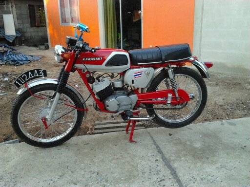 ขายคาวาซากิหายาก สวย สวย เครื่องดี ระบบไฟดี มีทะเบียน ไม่โอนสนไจโท0863314540