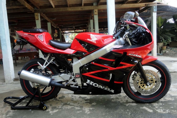 ขาย cbr250r ปี89 48000 พร้อมทะเบียน