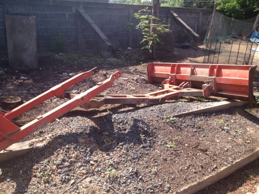 ขายใบมีดดันหน้า L4708 สภาพดีราคาถูกกว่าครึ่ง (จองแล้ว)