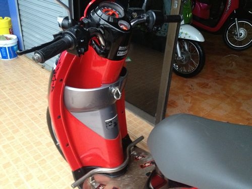 HONDA SCOOPY Iสวยแกะกล่องสภาพป้ายแดงวิ่งน้อยไร้ที่ติ HONDA SCOOPY Iสวยแกะกล่องสภาพป้ายแดงวิ่งน้อยไร้ที่ติ