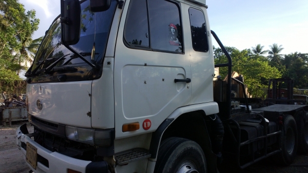 (หลุดมัดจำ)10ล้อหัวลากCW41 เครื่องPE6 -T (เทอร์โบ)260แรง วางหัว454 ....