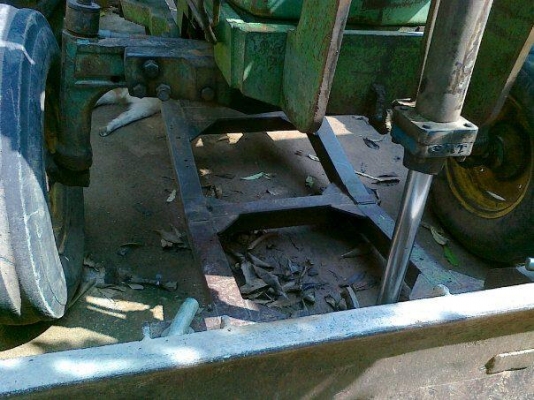 ขายรถไถ จอนห์เดียร์ 2130 ขายรถไถ จอนห์เดียร์ 2130