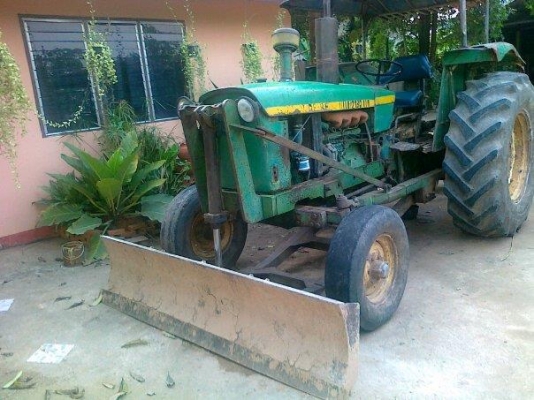 ขายรถไถ จอนห์เดียร์ 2130