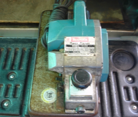 ขายกบไฟฟ้า 3 นิ้ว Makita รุ่น 1100 (750w.)