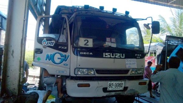 ขายรถดั๊ม พ่วง deca 270 (เครื่องเสีย) ระบบ NGV ขายรถดั๊ม พ่วง deca 270 (เครื่องเสีย) ระบบ NGV