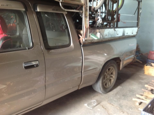 รถบ้านฝากขายครับ 2004 โฉม EXTRACAB ปี 2004 รุ่น E เครื่อง 2500ขออภัย รูปน้อยไปหน่อย รถบ้านฝากขายครับ 2004 โฉม EXTRACAB ปี 2004 รุ่น E เครื่อง 2500ขออภัย รูปน้อยไปหน่อย