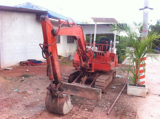 ขายKOMATSU PC30-6 ราคา 280000 โคราช