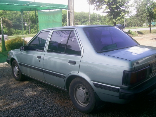 ขา่ยถูก Nissan sunny จ.ตราด