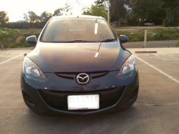 ขายดาวน์ Mazda2 Sedan Groove AT 4 ประตู