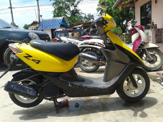 z4 50cc มีหม้อน้ำ 4 จังหวะ z4 50cc มีหม้อน้ำ 4 จังหวะ