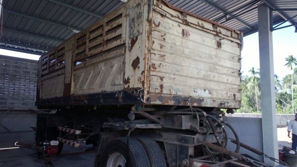 หางลูกพ่วงดั้มสามมิตรปี*45หาง2คานแท้ๆสีไม่ค่อยสวยเท่านั้น(มีฝาท้ายครบ)