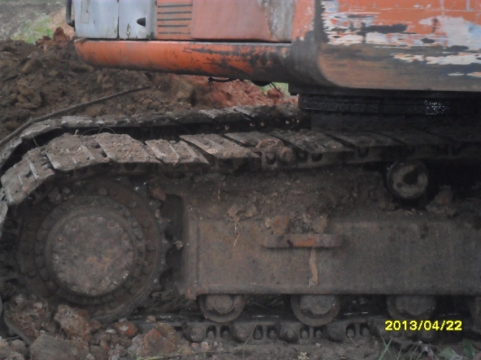 ขายด่วน  HITACHI  EX 200-1 สภาพพร้อมใช้