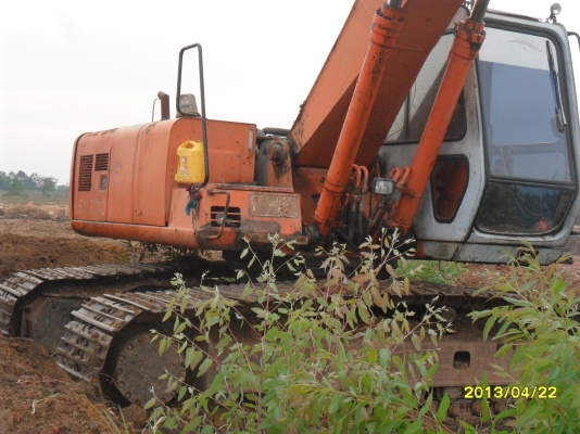 ขายด่วน  HITACHI  EX 200-2 สภาพสวยเอกสารเล่มทะเบียน