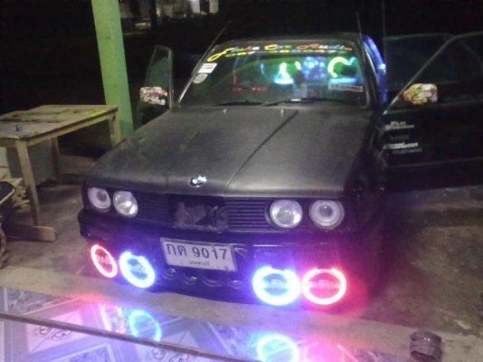 BMW E30 พร้อมใช้ เครื่องดี เครื่องเสียงเต็ม แค่85000 BMW E30 พร้อมใช้ เครื่องดี เครื่องเสียงเต็ม แค่85000