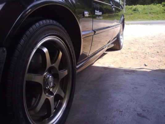 BMW E30 พร้อมใช้ เครื่องดี เครื่องเสียงเต็ม แค่85000 BMW E30 พร้อมใช้ เครื่องดี เครื่องเสียงเต็ม แค่85000