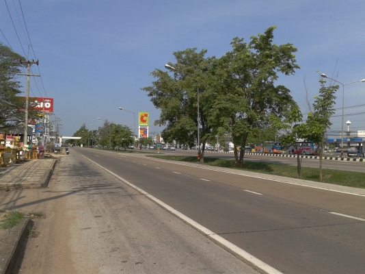 ที่ดินทำเลสวย หน้ากว้างเกือบ200เมตร หน้าห้างแมคโครลำปาง