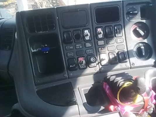 ขายเทเลอร์ SCANIA 12ล้อ 2 เพลา ยาว7.20รถห้างแท้ๆ สภาพสวยพ้อมใช้ ติดต่อได้ ที่คุณอ๊อฟ พิจิตร 086-737-9991 ขายเทเลอร์ SCANIA 12ล้อ 2 เพลา ยาว7.20รถห้างแท้ๆ สภาพสวยพ้อมใช้ ติดต่อได้ ที่คุณอ๊อฟ พิจิตร 086-737-9991