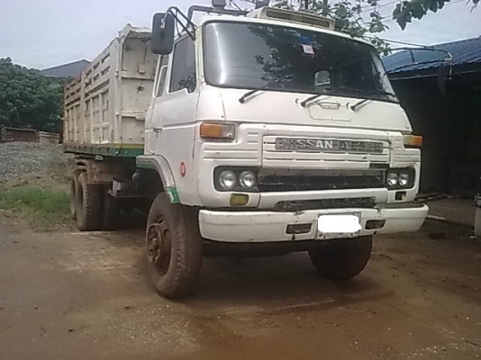 ขายNISSAN UD 30M 230 แรงม้า ดั๊มสามมิตร สภาพสวยพร้อมใช้ ติดต่อได้ที่คุณ อ๊อฟ พิจิตร 086-737-9991