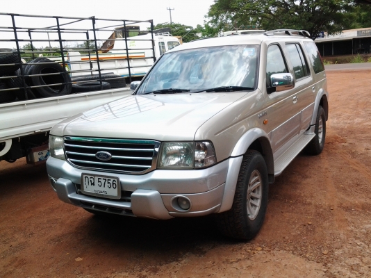 Ford everest 2.5 เกี่ยรธรรมดา ปี46 Ford everest 2.5 เกี่ยรธรรมดา ปี46