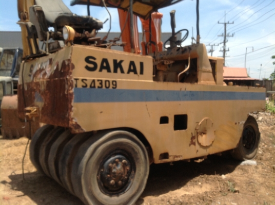 เจ๊อ้อย เเม็คโค รถบทซาไกร โทรเลย0818021463 เจ๊อ้อย เเม็คโค รถบทซาไกร โทรเลย0818021463