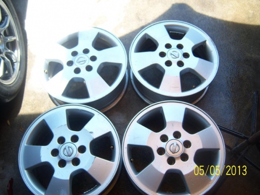 แม็กซ์ ขอบ 16  6รู นิสสันสวยๆ