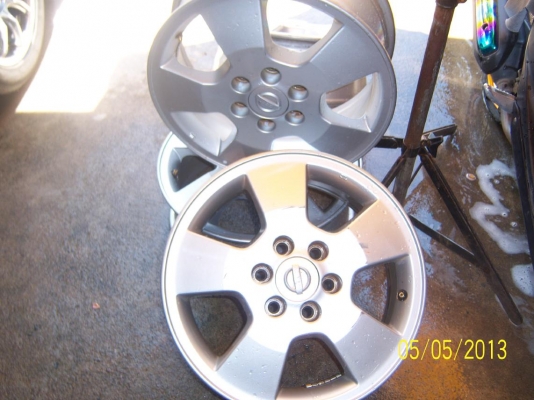 แม็กซ์ ขอบ 16  6รู นิสสันสวยๆ