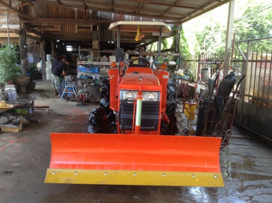คูโบต้า L3408 4 WD 2 เพลา ใบมีดดันหน้าใหม่
