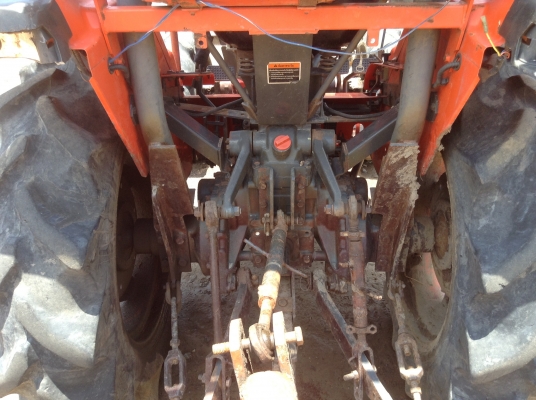 คูโบต้า L2808 4 WD 2 เพลา พร้อมผานตราช้าง 5 ใบเดิมๆครับ