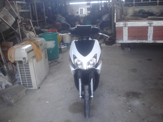 ลดให้ใจถึงHONDAคลิ๊ก สดสวยเครื่องดี ขายถูกๆๆ12800บาท