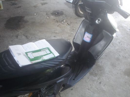 ลดให้ใจถึงHONDAคลิ๊ก สดสวยเครื่องดี ขายถูกๆๆ12800บาท