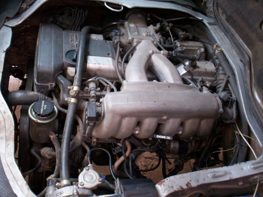 ขายรถตู้โตโยต้าคอมมูเตอร์ ปี2005สีบรอนเงิน เครื่อง2JZ LPG ราคา695,000บาท